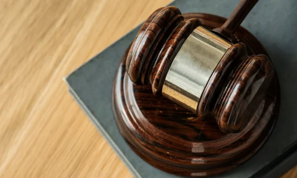 Турист попытался засудить авиакомпанию за то, что его привезли не в тот город Турист попытался засудить авиакомпанию за то, что его привезли не в тот город