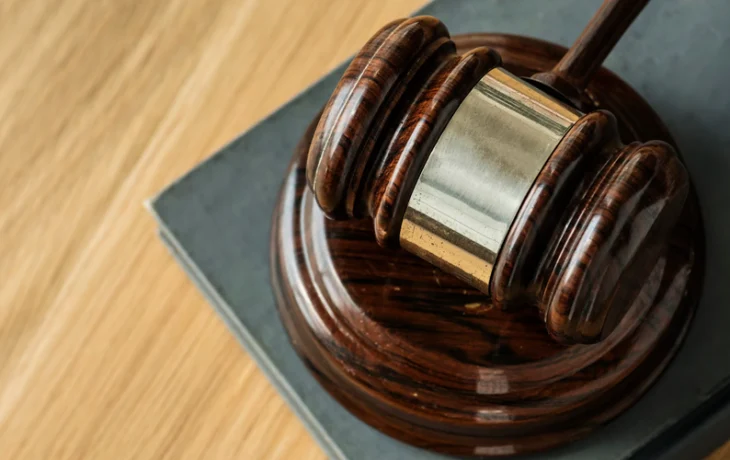 Турист попытался засудить авиакомпанию за то, что его привезли не в тот город