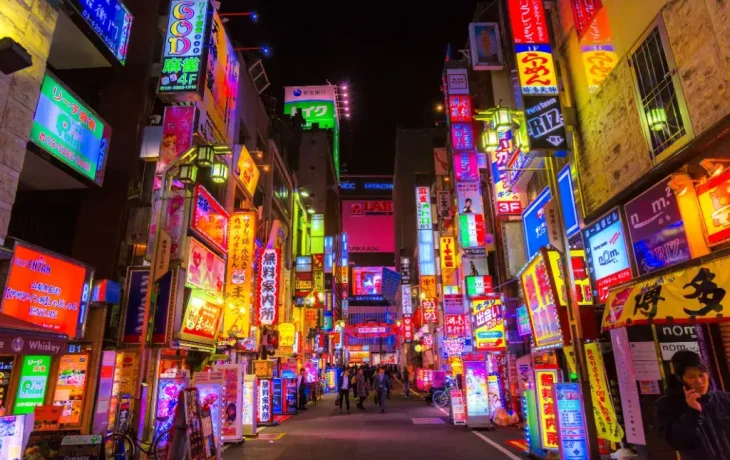 «Турагент не проплатил»: группу российских туристов не заселяют в отель в Токио