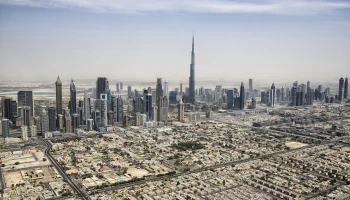 ОАЭ, Катар и Бахрейн закрыли воздушное пространство