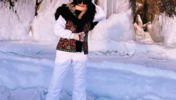 Вика Цыганова вслед за Shaman'ом попыталась повысить туристическую привлекательность Байкала