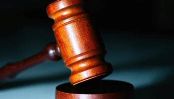 Фиктивная медсправка: до 5 лет колонии за похищенные у авиакомпании 15 тыс. рублей при отказе от пол Фиктивная медсправка: до 5 лет колонии за похищенные у авиакомпании 15 тыс. рублей при отказе от пол