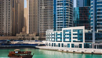 Авиакомпании соревнуются в дешевизне: туристов отвезут в Дубай менее чем за 5 тысяч рублей в каникул