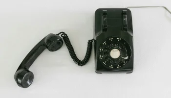 Туристы не смогли пробиться на горячую линию «Аэрофлота» после массовой отмены рейсов