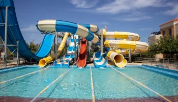 Туристка отсудила у туроператора 2 миллиона рублей за полученные ее дочерью травмы в турецком отеле