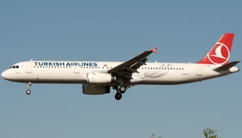 Авиакомпания Turkish Airlines на 22 часа задерживает рейс в Бодрум и снимает вылет в Даламан