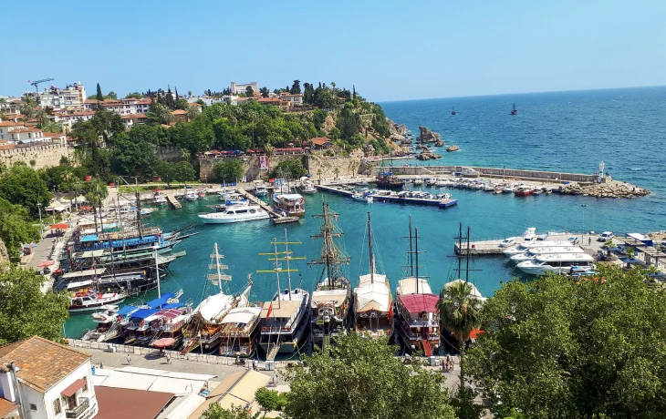 Туроператоры наращивают число рейсов в Анталью из российских городов