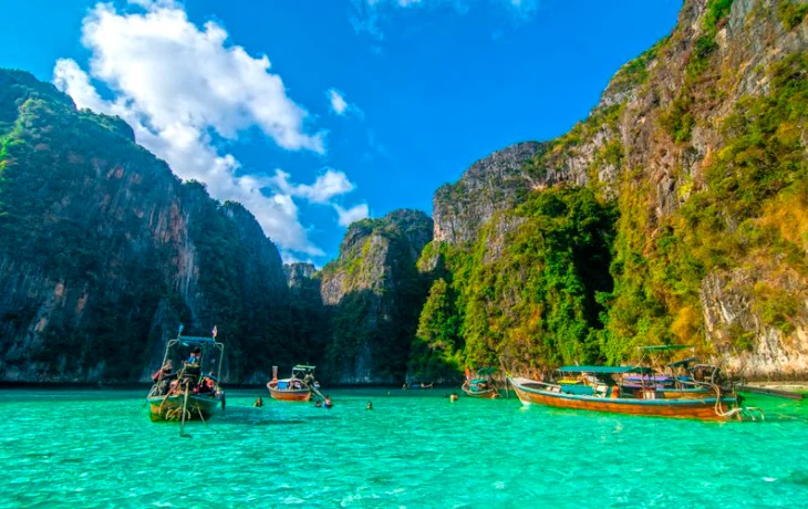 Туристам из России в Таиланде предложили новый способ оплаты