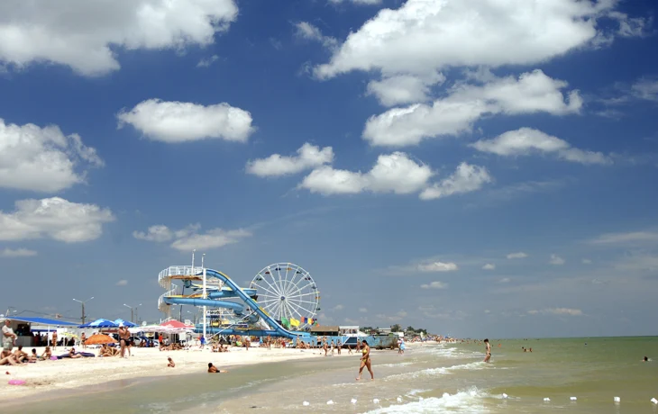 Смогут ли пляжи Азовского моря забрать туристов у Крыма и Сочи