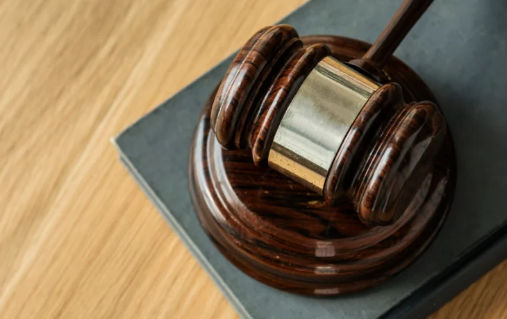 Суд запретил S7 отказывать пассажирам в перевозке из-за овербукинга Суд запретил S7 отказывать пассажирам в перевозке из-за овербукинга