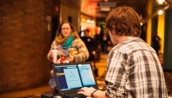 &laquo;Аэрофлот&raquo; выплатит 300 тысяч семье туристов, попавших под овербукинг