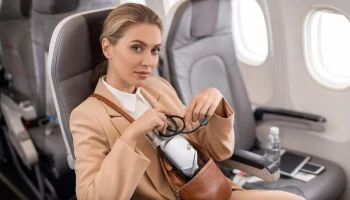 Пауэрбанки в самолете: новые правила есть, а контролировать их некому