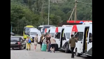 Для эвакуации туристов с Эльбруса запустили шаттлы