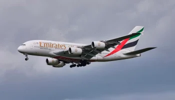 Пассажиры Emirates не могут вернуть деньги за билеты на отмененные рейсы, купленные через посреднико