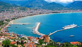 В Аланье проверяют морскую воду после жалоб туристов на опасную бактерию