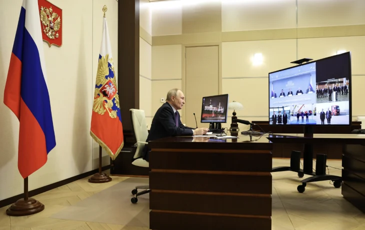 Владимир Путин открыл новый терминал аэропорта Благовещенска Владимир Путин открыл новый терминал аэропорта Благовещенска