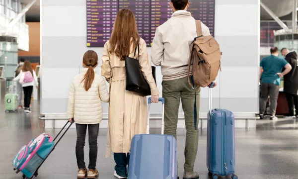 Депутаты предлагают разрешить детям въезжать в Беларусь без загранпаспорта