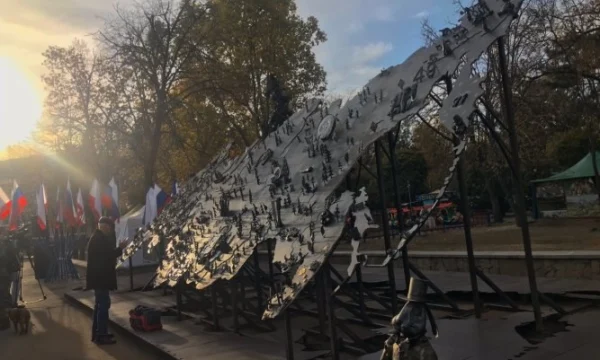 «Время России» в металле: как народный арт-фестиваль объединил страну на кованой карте «Время России» в металле: как народный арт-фестиваль объединил страну на кованой карте