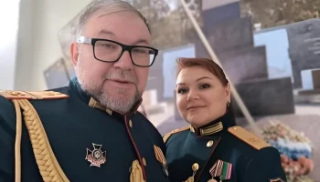 Семейный дуэт Суховых представляет свой взгляд на будущее эстрады Семейный дуэт Суховых представляет свой взгляд на будущее эстрады