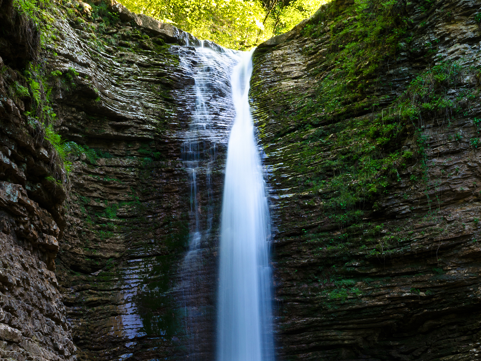 водопад Руфабго Фото достопримечательностей Кавказа и Черноморского побережья: водопад Руфабго