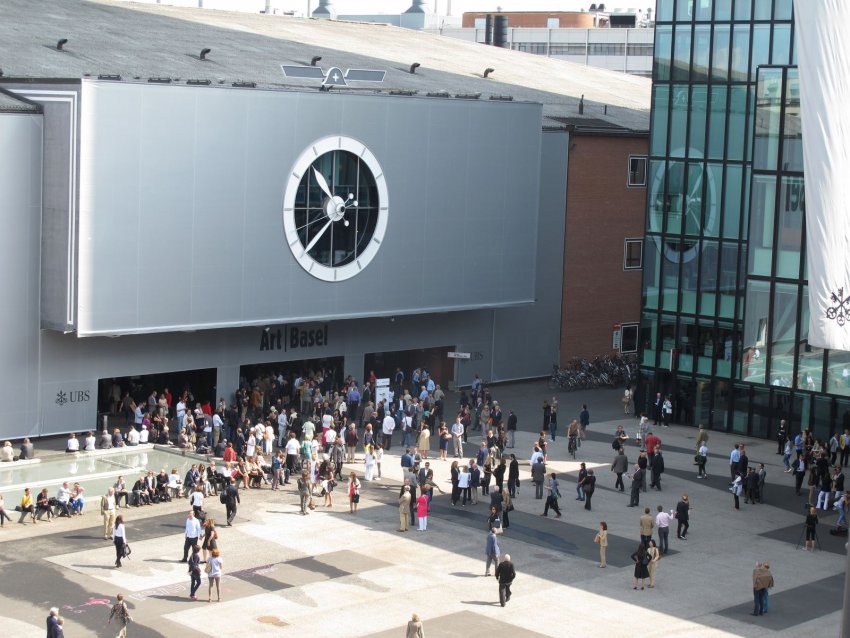Выставка Art Basel - самая крупная арт-ярмарка Европы Фото достопримечательностей Швейцарии: Выставка Art Basel - самая крупная арт-ярмарка Европы