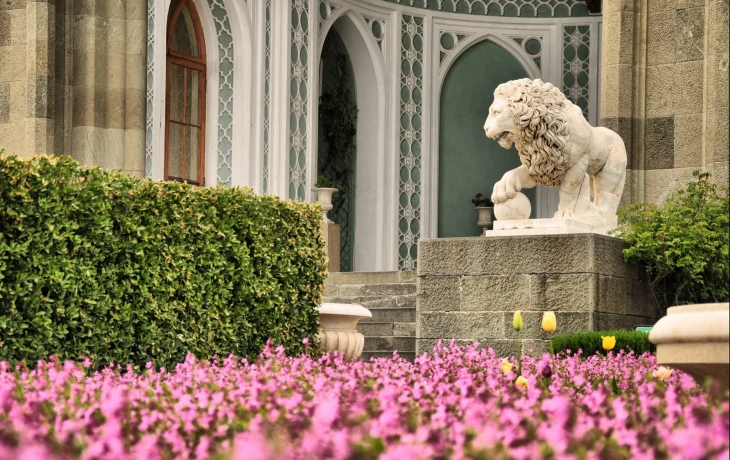 Воронцовский дворец в Алупке с фото и картой Воронцовский дворец в Алупке с фото и картой