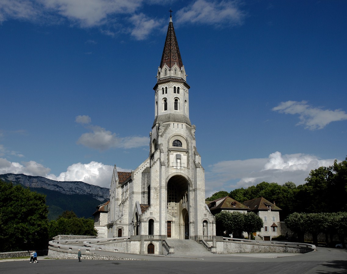 Церковь Визитасьон (Eglise La Visitation) в Анси Фото достопримечательностей Франции: Церковь Визитасьон (Eglise La Visitation) в Анси