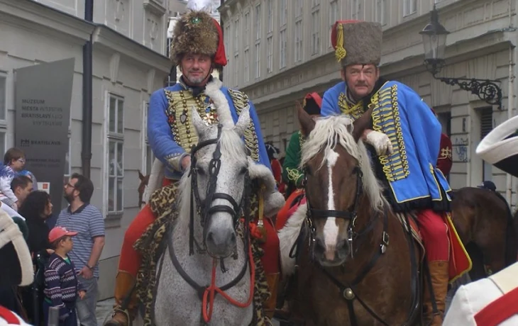 Коронационные празднества в Братиславе
 Коронационные празднества в Братиславе