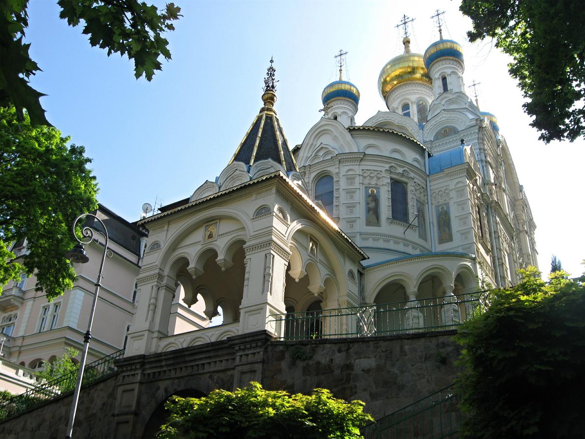 Православный храм Св. Петра и Павла в Карловых Варах Фото достопримечательностей Чехии: Православный храм Св. Петра и Павла в Карловых Варах