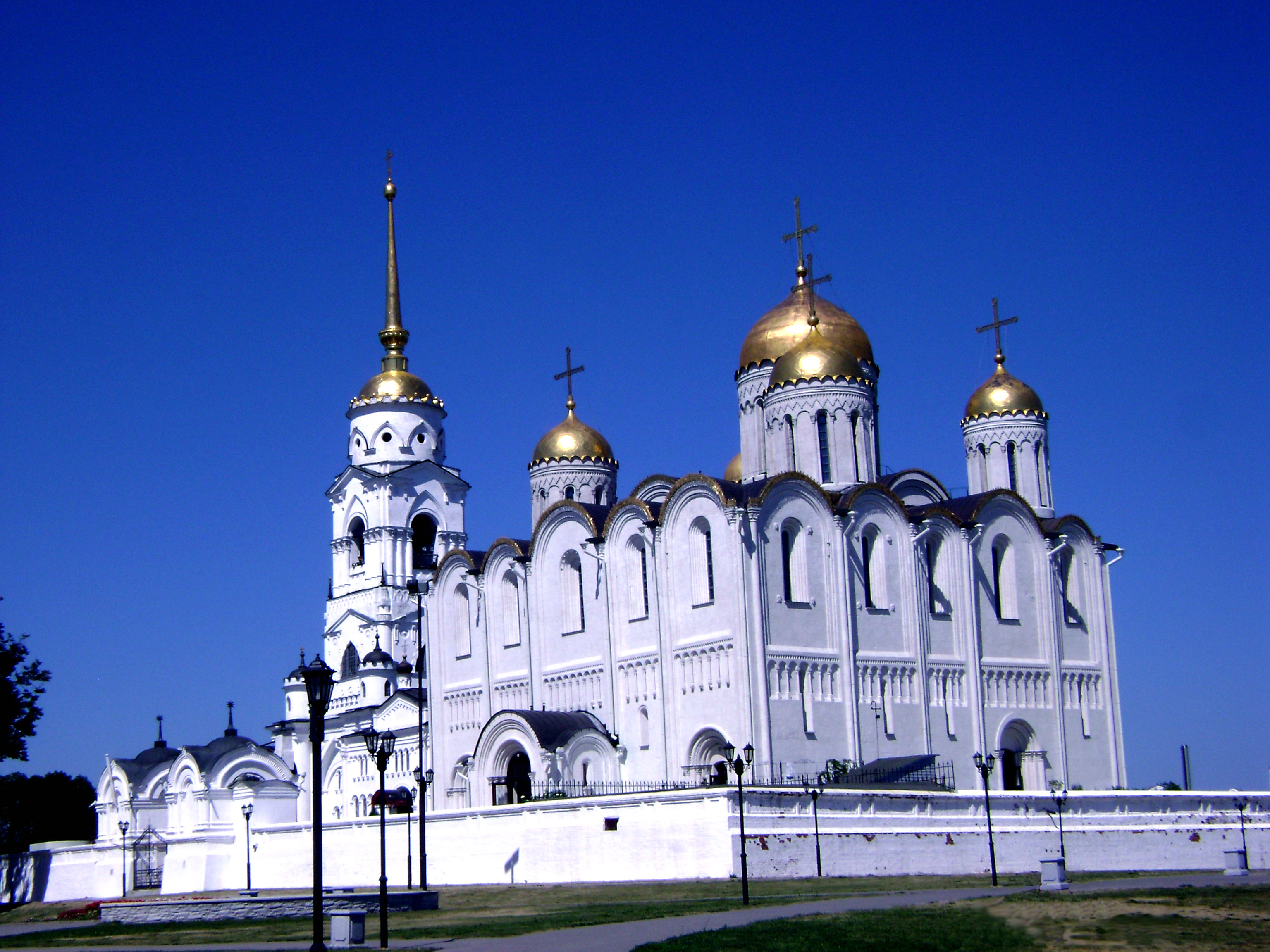 Успенский собор – православное сердце Владимира Фото достопримечательностей Золотого Кольца России: Успенский собор – православное сердце Владимира