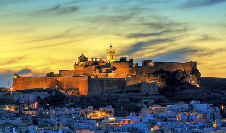 Мальта - жемчужина Средиземного моря Фото достопримечательностей других стран Европы: Мальта - жемчужина Средиземного моря