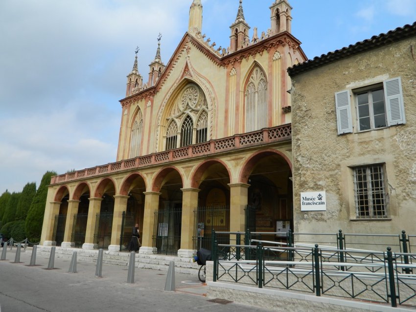 Монастырский комплекс Нотр Дам де Симие Фото достопримечательностей Лазурного берега Франции: Монастырский комплекс Нотр Дам де Симие