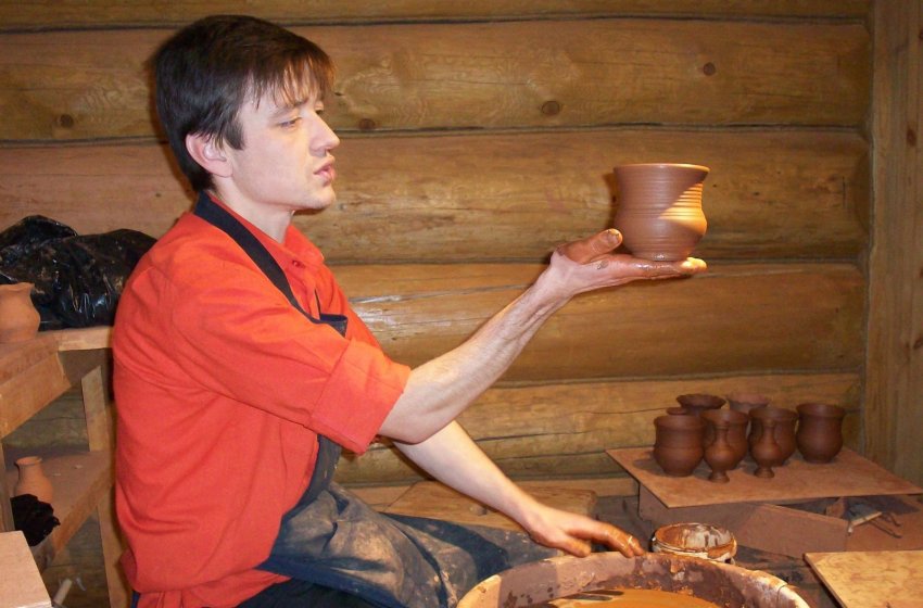 Гончар Иван Сабия в Этномире Фото достопримечательностей Европейской части России: Гончар Иван Сабия в Этномире