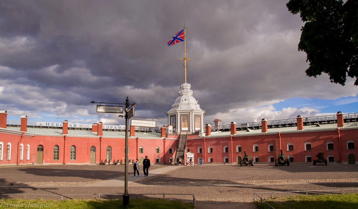 Фото достопримечательностей Санкт-Петербурга и области: